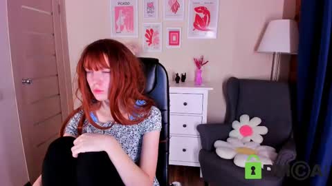 Snapshot of _suunbeam_ chatting on February 2025 05:04:01 AM Sun online show from February 2025 05:04:01 AM