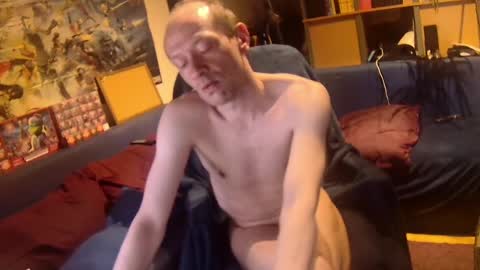 _svenerd_____ online show from June 2026 11:54:01 PM