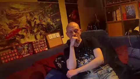 _svenerd_____ online show from June 2026 10:08:01 PM