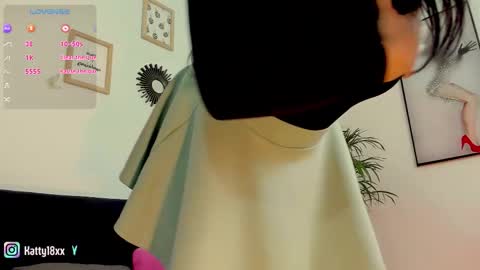 Snapshot of _sweet_kitty1 chatting on October 2025 12:44:01 AM online show from October 2025 12:44:01 AM