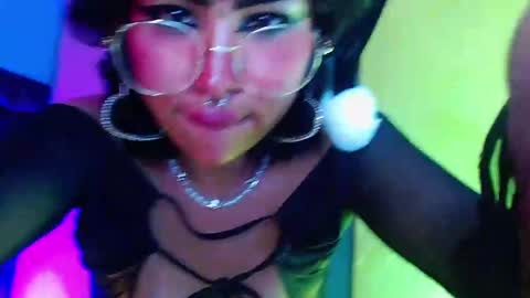 Snapshot of _sweet_kuromi chatting on December 2024 05:18:02 AM Kuromi online show from December 2024 05:18:02 AM