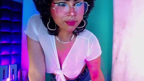 Snapshot of _sweet_kuromi chatting on December 2024 05:04:01 AM Kuromi online show from December 2024 05:04:01 AM