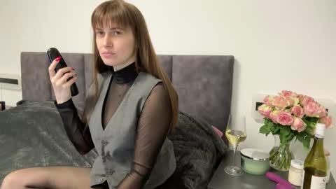 You can call me Lora  online show from December 2025 11:28:02 AM