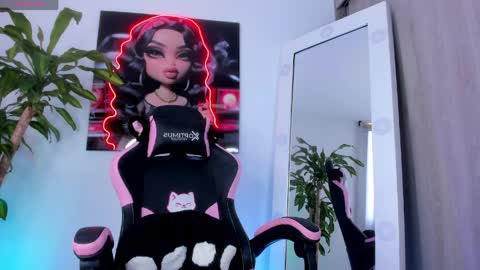 Maria Fernanda online show from April 2026 04:45:02 PM