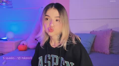 Snapshot of _tammarra_ chatting on November 2025 08:19:01 PM _tammarra_ online show from November 2025 08:19:01 PM