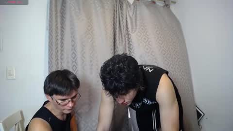 Scot y Patrick online show from June 2026 09:28:02 PM