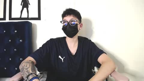 Thomas online show from October 2025 04:29:01 AM