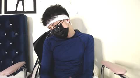 Thomas online show from October 2025 04:09:02 AM