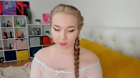 Snapshot of _timeless_paradox chatting on February 2026 12:13:02 PM LilyOpen Pvt online show from February 2026 12:13:02 PM