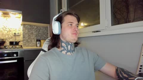 _torfin_ online show from December 2024 09:22:01 PM