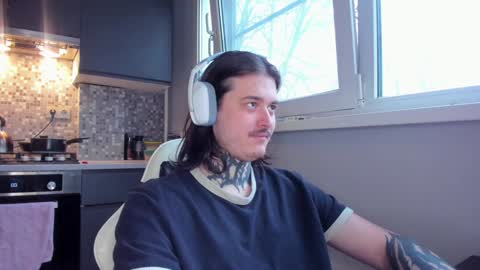 _torfin_ online show from December 2024 08:55:02 AM