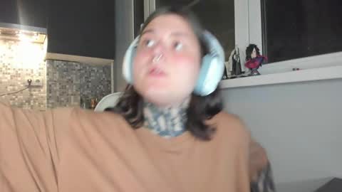 _torfin_ online show from February 2025 10:10:01 PM