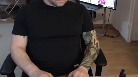 Snapshot of _trythis_ chatting on June 2026 09:53:02 PM _trythis_ online show from June 2026 09:53:02 PM