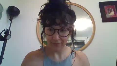 _tutti_frutti_ online show from December 2025 12:38:02 AM