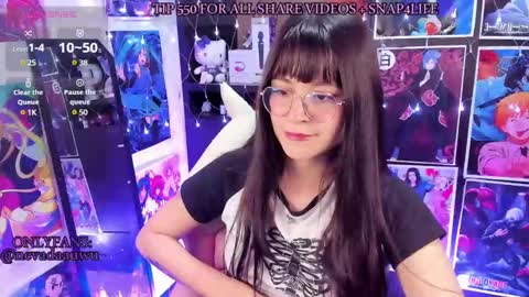 Snapshot of _urcutekitty chatting on January 2025 10:01:01 PM online show from January 2025 10:01:01 PM