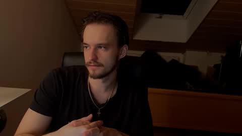 Snapshot of _v_l_a_d_ chatting on March 2026 11:21:01 PM Vlad online show from March 2026 11:21:01 PM