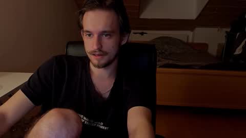 Snapshot of _v_l_a_d_ chatting on March 2026 08:12:01 PM Vlad online show from March 2026 08:12:01 PM