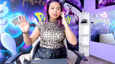 _valeryboobs_ online show from January 2025 05:08:01 PM