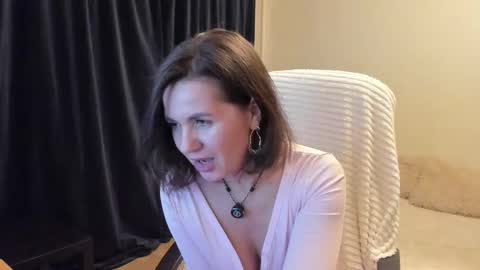 _vallylove online show from December 2025 12:40:01 AM