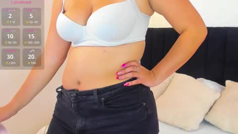 _vanie online show from September 2025 04:34:02 AM