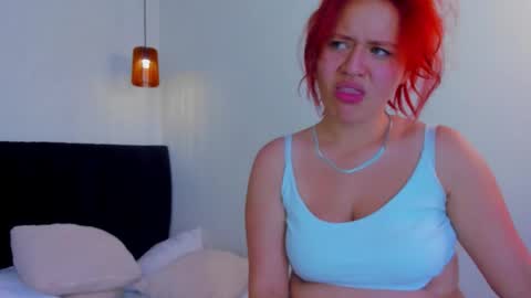 _vanie online show from September 2025 04:17:01 AM