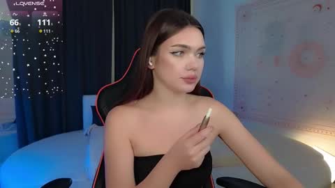 Snapshot of _vickie chatting on September 2025 10:37:01 AM Vickie online show from September 2025 10:37:01 AM