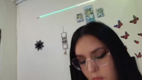 Snapshot of _victoriia_971 chatting on February 2025 12:11:01 PM _victoriia_971 online show from February 2025 12:11:01 PM