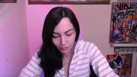 Snapshot of _violax_ chatting on June 2026 05:03:02 PM Vio online show from June 2026 05:03:02 PM
