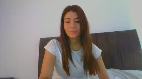 Snapshot of _violeta_white_ chatting on December 2024 05:46:01 PM Violeta online show from December 2024 05:46:01 PM