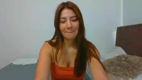 Snapshot of _violeta_white_ chatting on December 2024 09:38:01 PM Violeta online show from December 2024 09:38:01 PM
