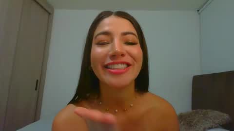 Violeta  online show from January 2025 01:45:02 AM