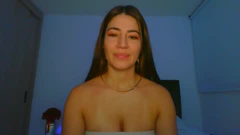 Snapshot of _violeta_white_ chatting on February 2025 03:15:01 AM Violeta online show from February 2025 03:15:01 AM