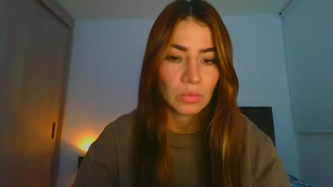 Snapshot of _violeta_white_ chatting on February 2025 11:23:02 PM Violeta online show from February 2025 11:23:02 PM
