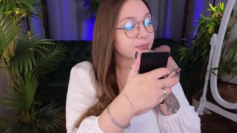 Snapshot of _wendy_evans_ chatting on December 2024 01:49:01 PM Wendy online show from December 2024 01:49:01 PM