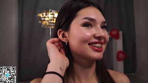 Anna online show from February 2025 08:26:01 PM