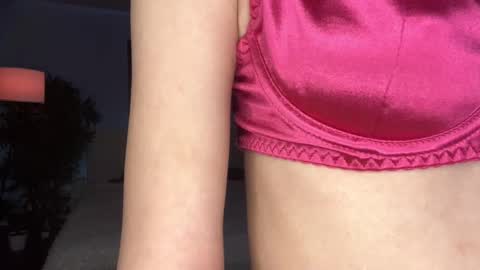 _wide_eyed_ online show from December 2025 05:31:01 PM