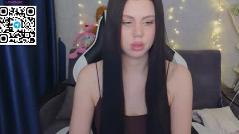 Snapshot of _wifi_ chatting on March 2026 08:15:02 PM Fiona and Wayne online show from March 2026 08:15:02 PM