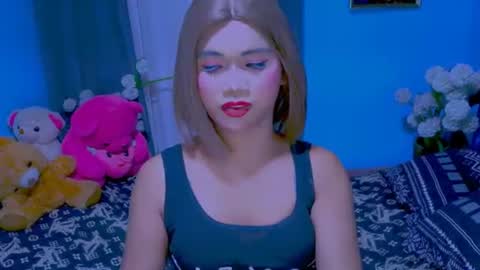 Snapshot of _xxbarbiee chatting on August 2026 08:12:02 PM Barbie online show from August 2026 08:12:02 PM