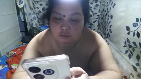 Snapshot of _xxbigboooty chatting on December 2024 03:44:01 PM _xxbigboooty online show from December 2024 03:44:01 PM