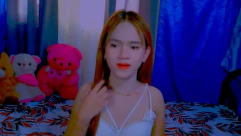_xxlilly online show from May 2026 08:10:02 AM