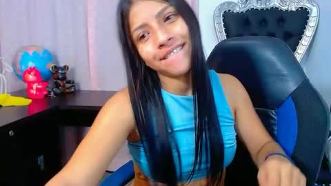 Snapshot of _xxxlittlegirl chatting on December 2024 12:20:02 PM ZARA online show from December 2024 12:20:02 PM