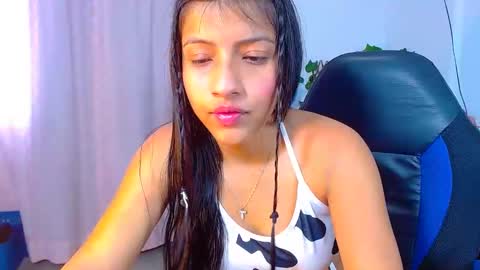 Snapshot of _xxxlittlegirl chatting on February 2025 03:51:02 PM ZARA online show from February 2025 03:51:02 PM