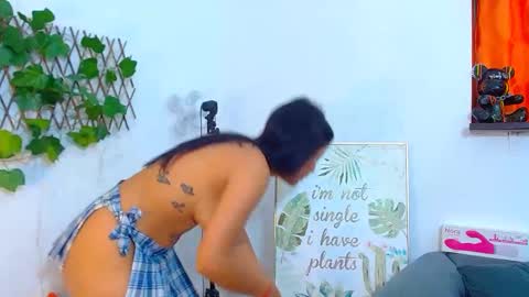Snapshot of _xxxlittlegirl chatting on February 2025 12:20:01 PM ZARA online show from February 2025 12:20:01 PM