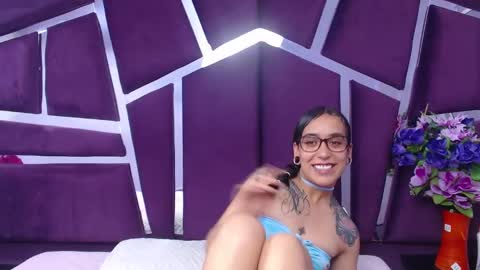 Snapshot of _yeinlyn_ chatting on January 2025 02:35:02 AM yeeeen online show from January 2025 02:35:02 AM