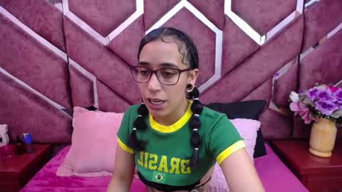 Snapshot of _yeinlyn_ chatting on January 2025 02:56:01 AM yeeeen online show from January 2025 02:56:01 AM