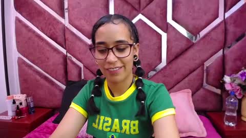Snapshot of _yeinlyn_ chatting on January 2025 09:19:01 AM yeeeen online show from January 2025 09:19:01 AM