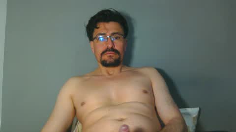 _yjesneth2011 online show from October 2025 11:46:02 PM