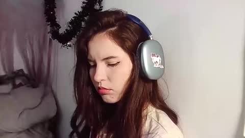 _yourcherrybomb online show from October 2025 12:12:02 AM