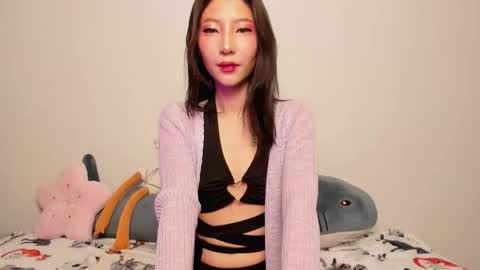 Mia online show from February 2026 09:36:02 PM