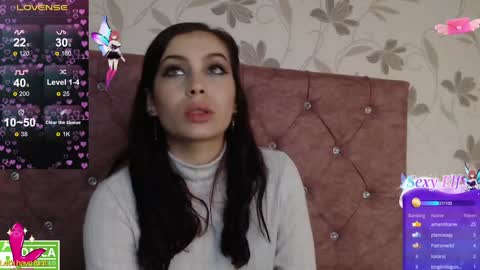 Yuyi online show from January 2025 05:11:02 AM